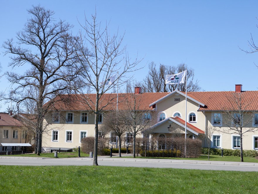 Huvudbyggnaden SLU i Skara. Foto.