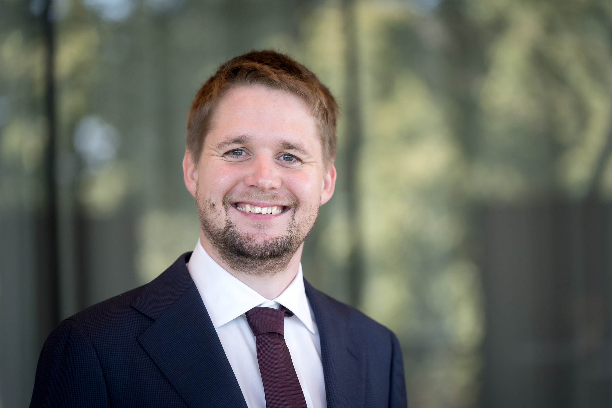 Porträttfoto av William de Martines