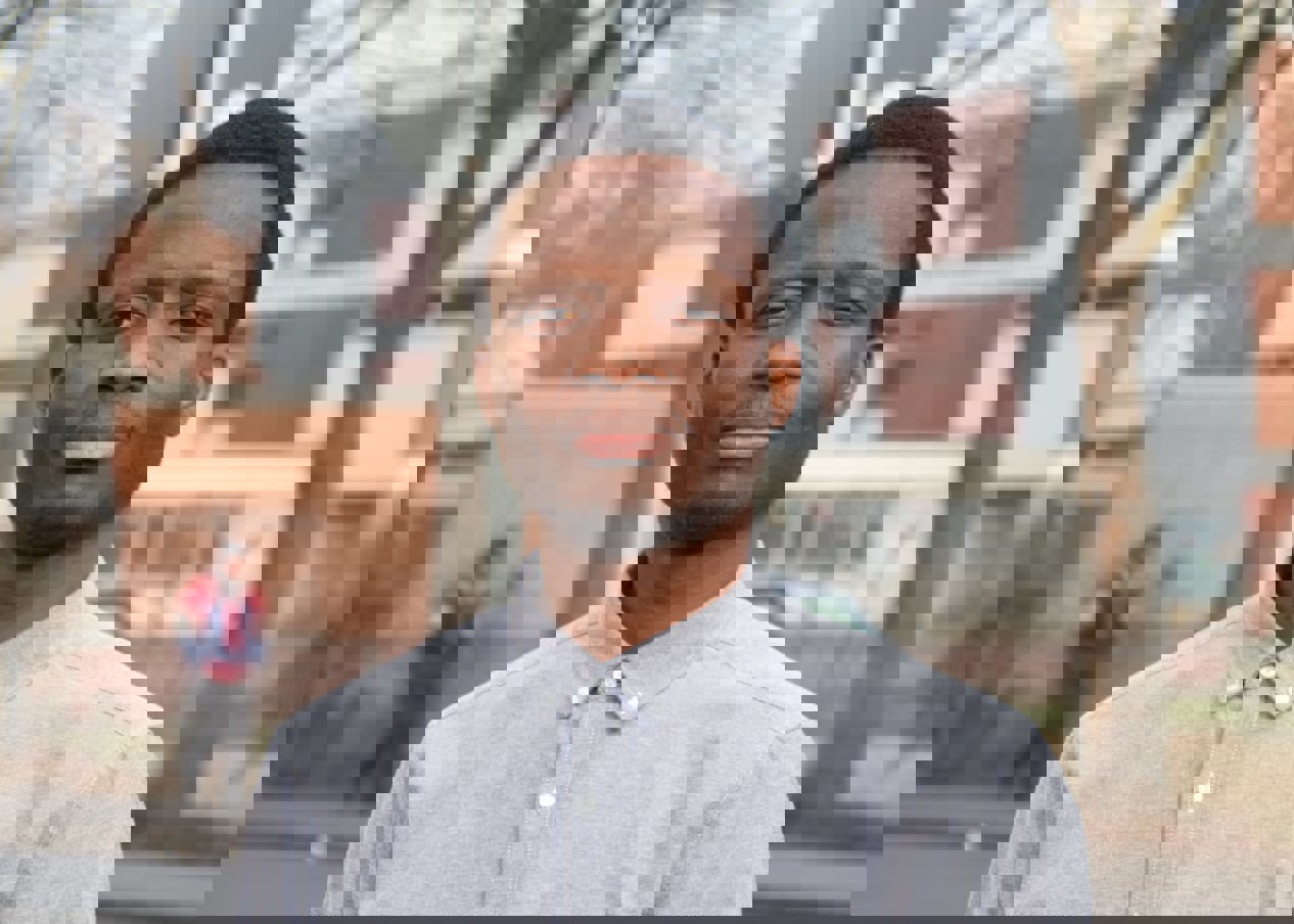 Portrait photo of Albert Berdjour