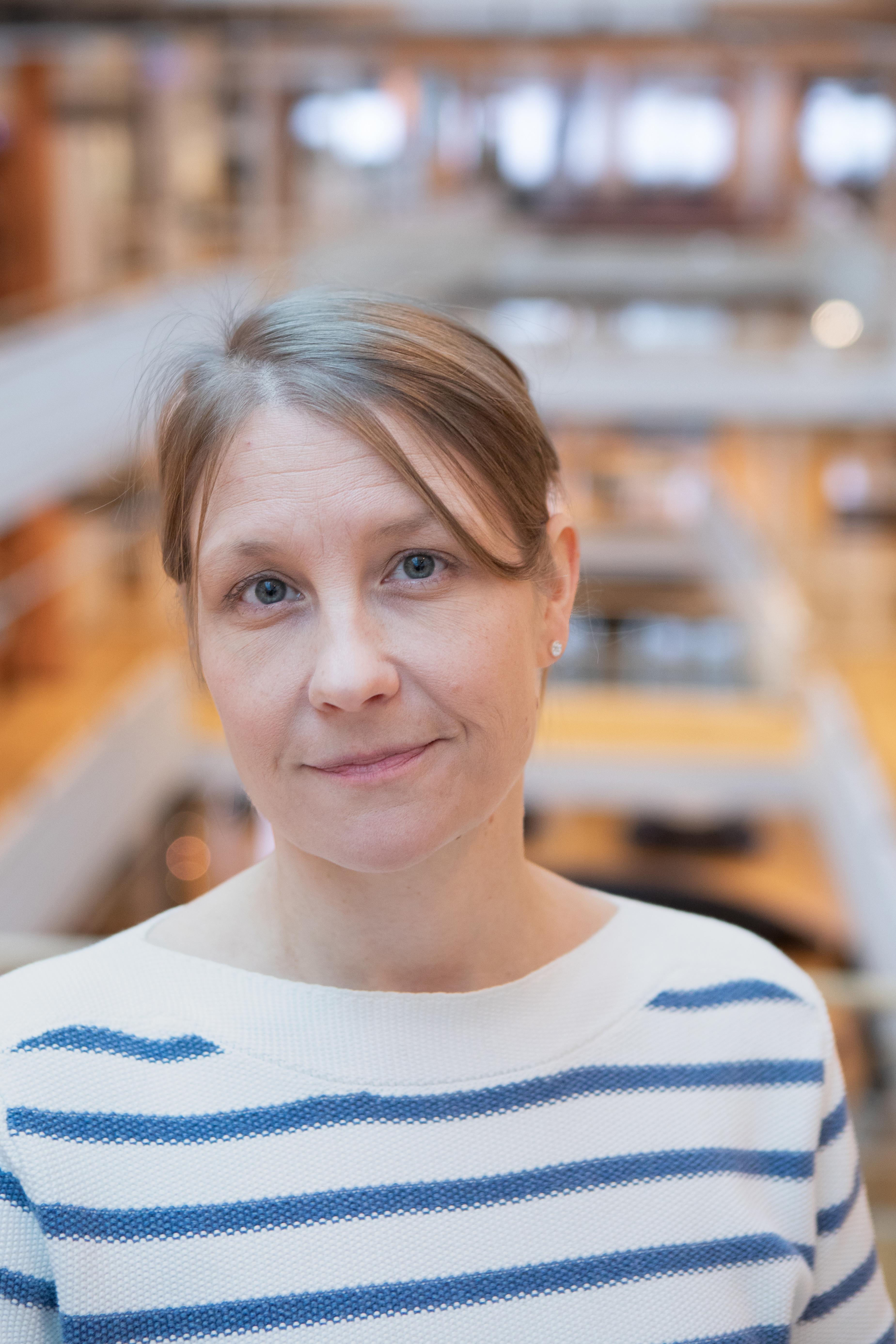 Portrait photo of Suvi Mäkeläinen
