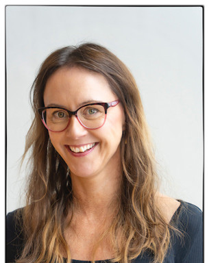 Portrait photo of Gabriella Lindgren