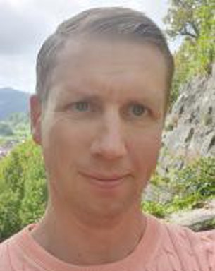 Porträttfoto av Thomas Kronholm