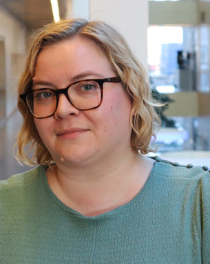 Porträttfoto av Karolina Jörgensen