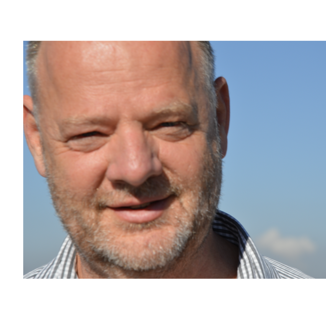 Portrait photo of David Ellison