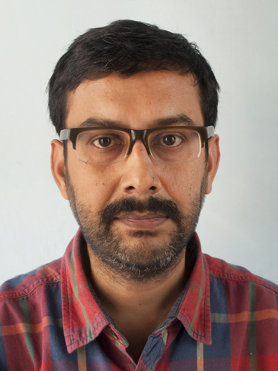 Portrait photo of Santanu Basu