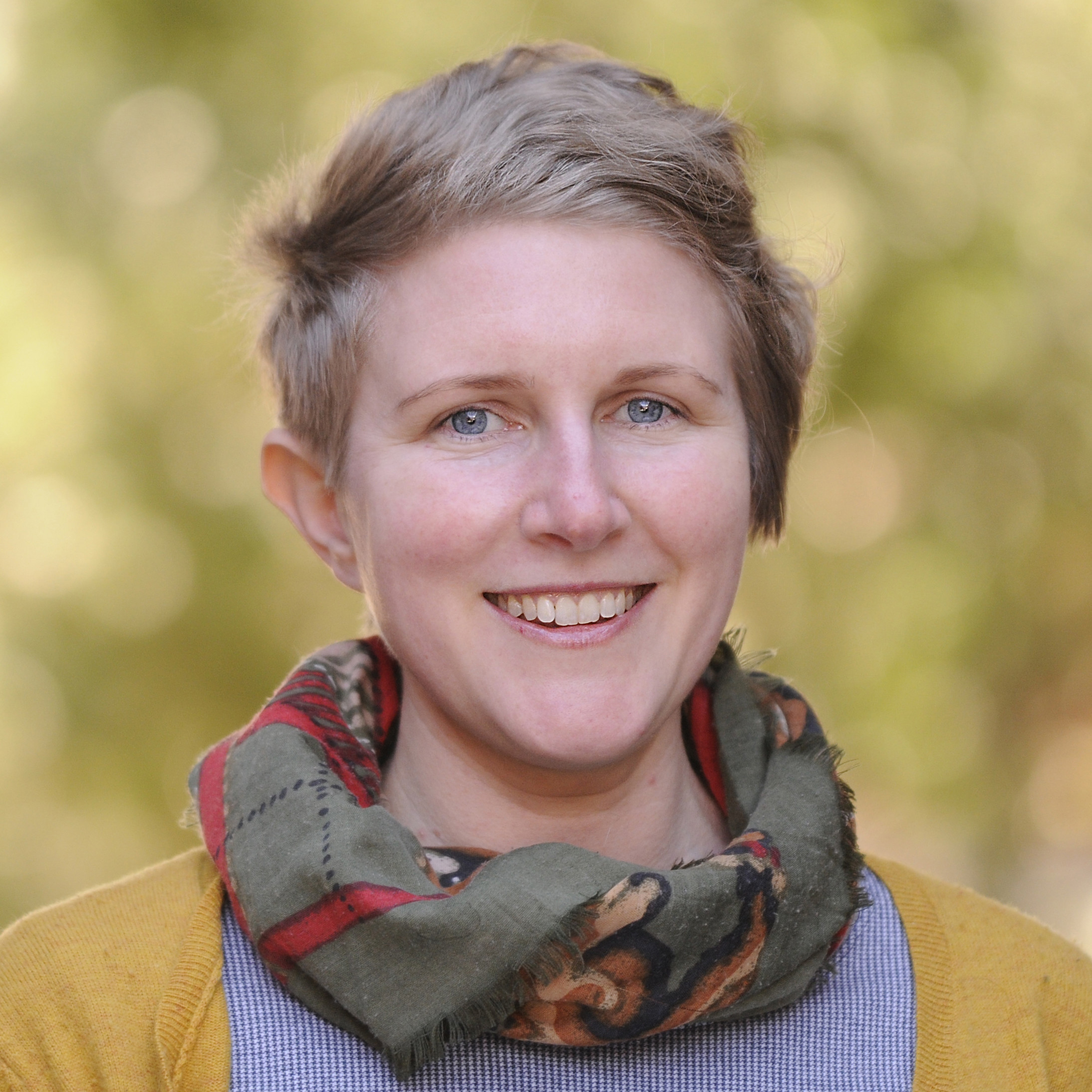 Portrait photo of Elisabet Ottosson