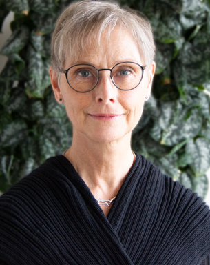 Porträttfoto av Helena Espmark