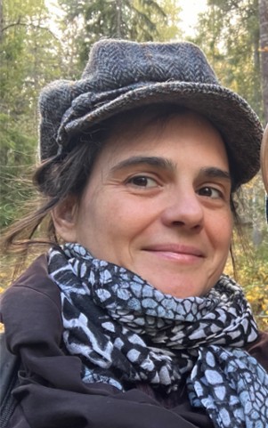 Portrait photo of Elsa Coucheney