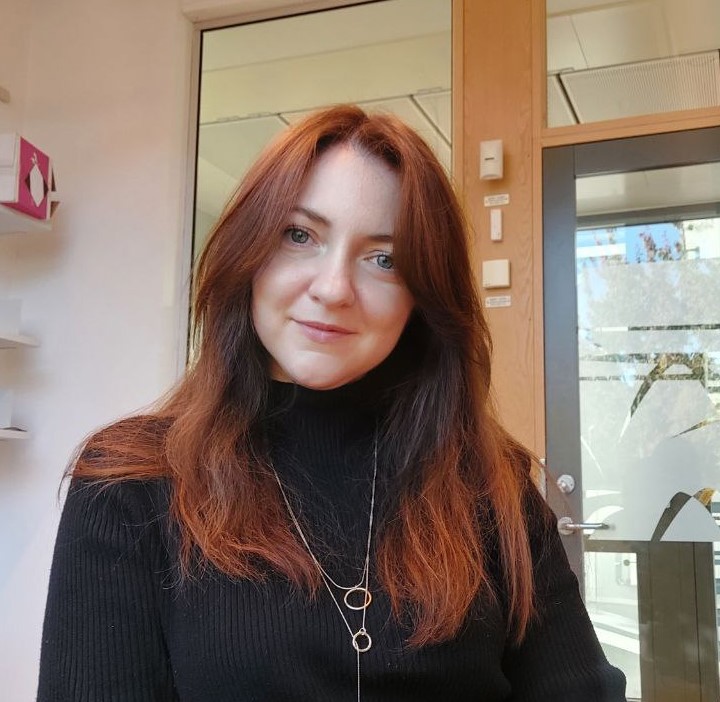 Portrait photo of Oksana Valetska