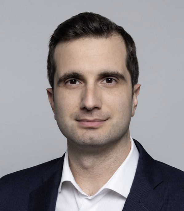 Portrait photo of Iordanis Parikoglou
