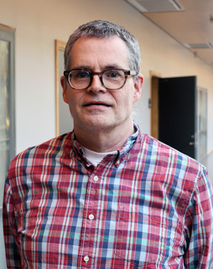 Portrait photo of Ian Horne