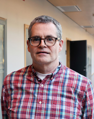 Portrait photo of Ian Horne