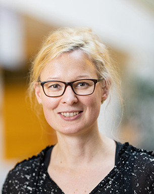 Portrait photo of Anne Honsel