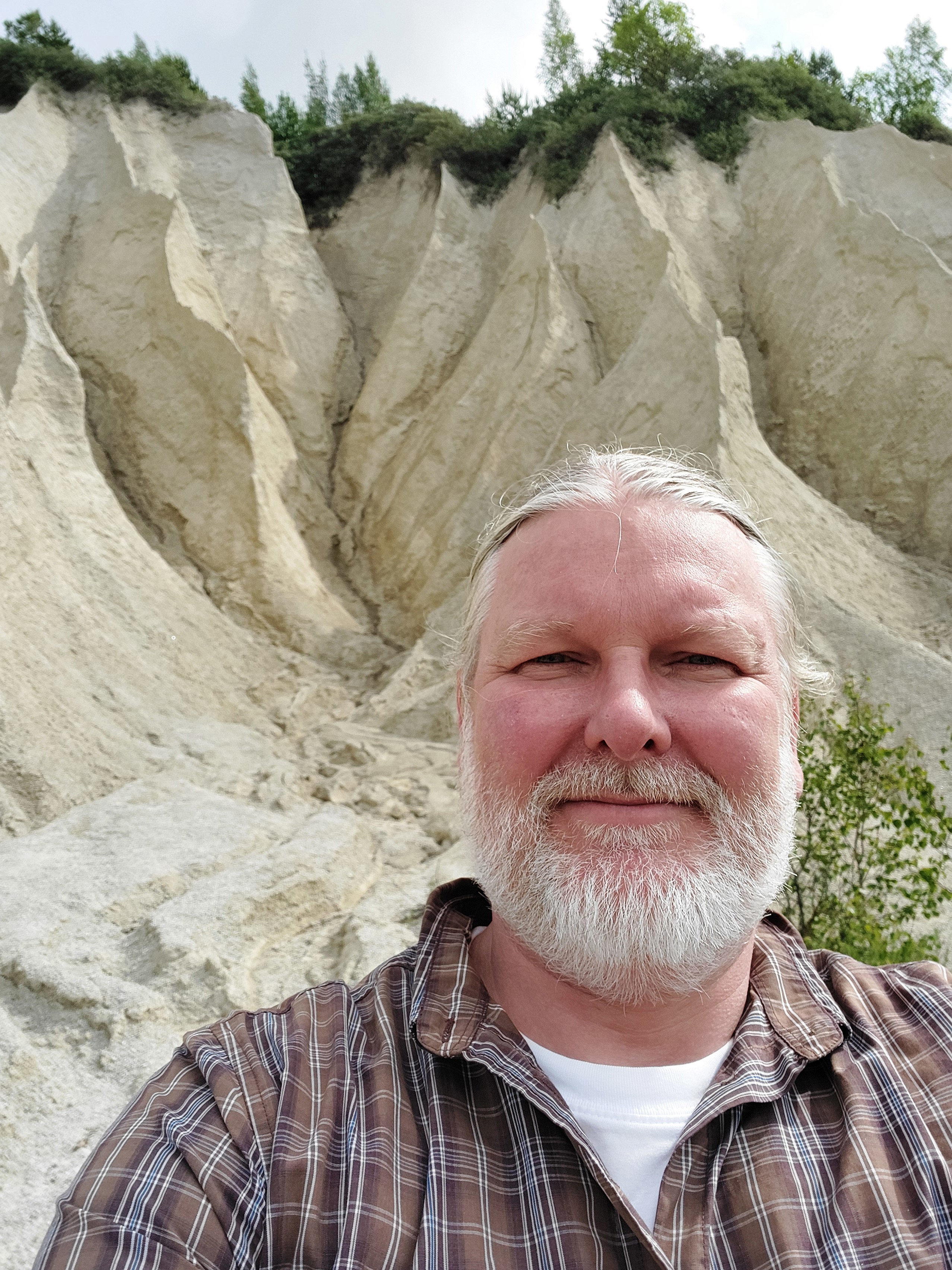 Portrait photo of Dan Bergström