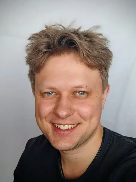 Porträttfoto av André Åbonde.