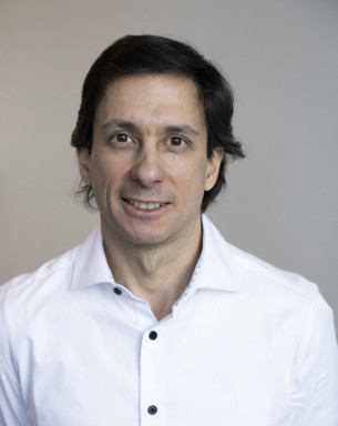 Portrait photo of Francisco X Aguilar Cabezas