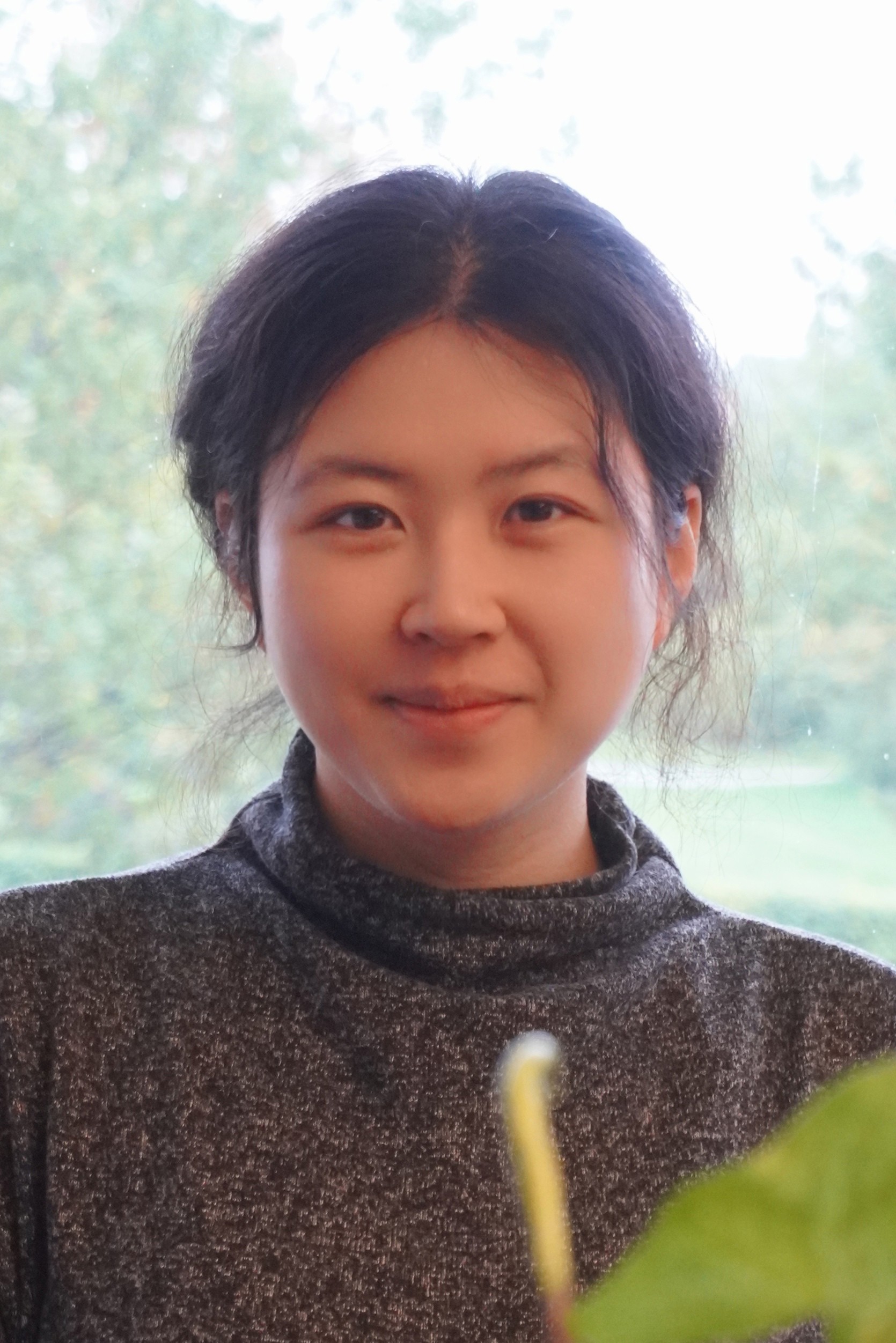 Portrait photo of Lang Wang