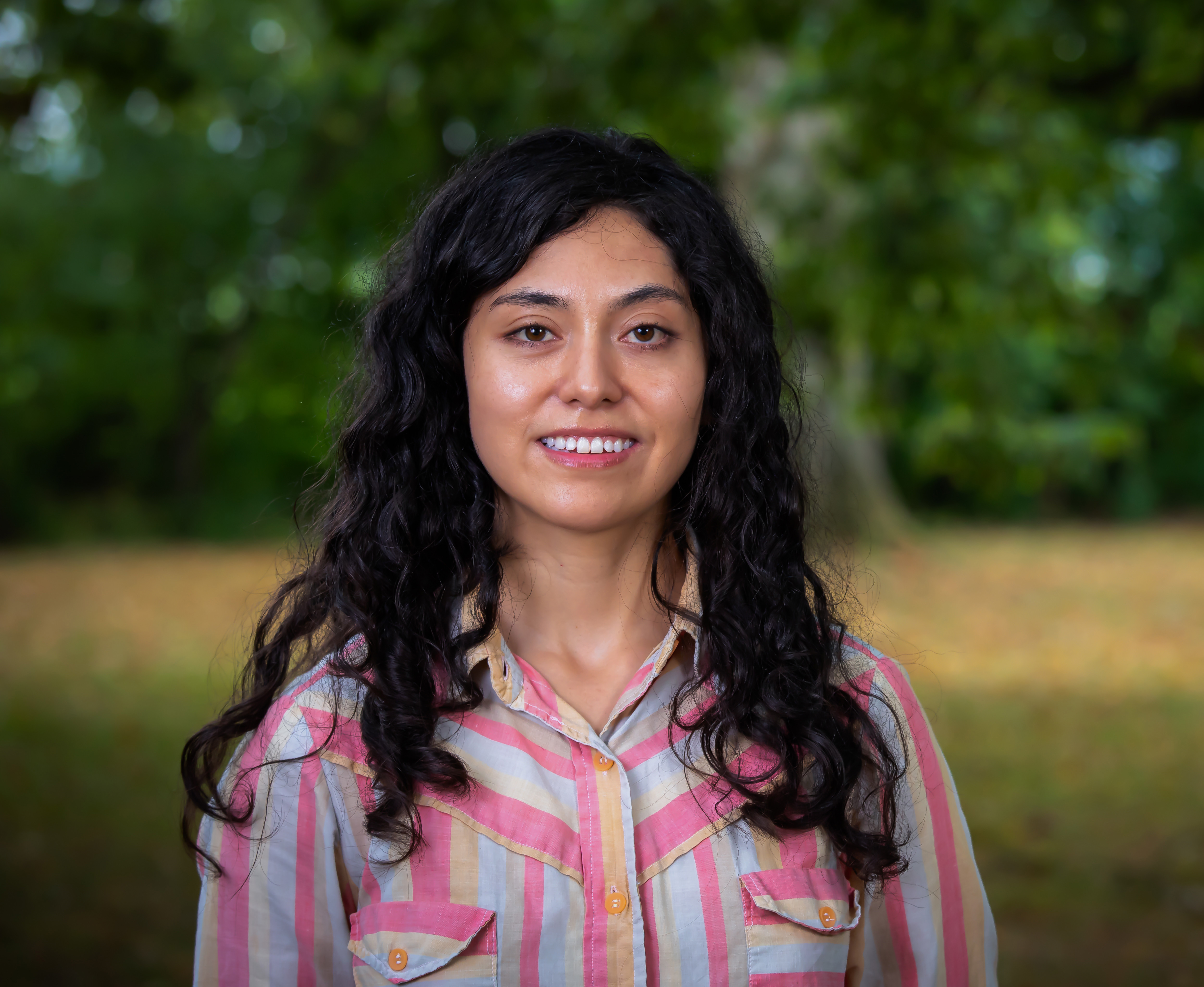 Portrait photo of Daniela Robles