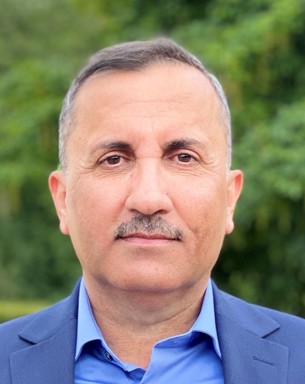 Portrait photo of Abdulghani Hasan