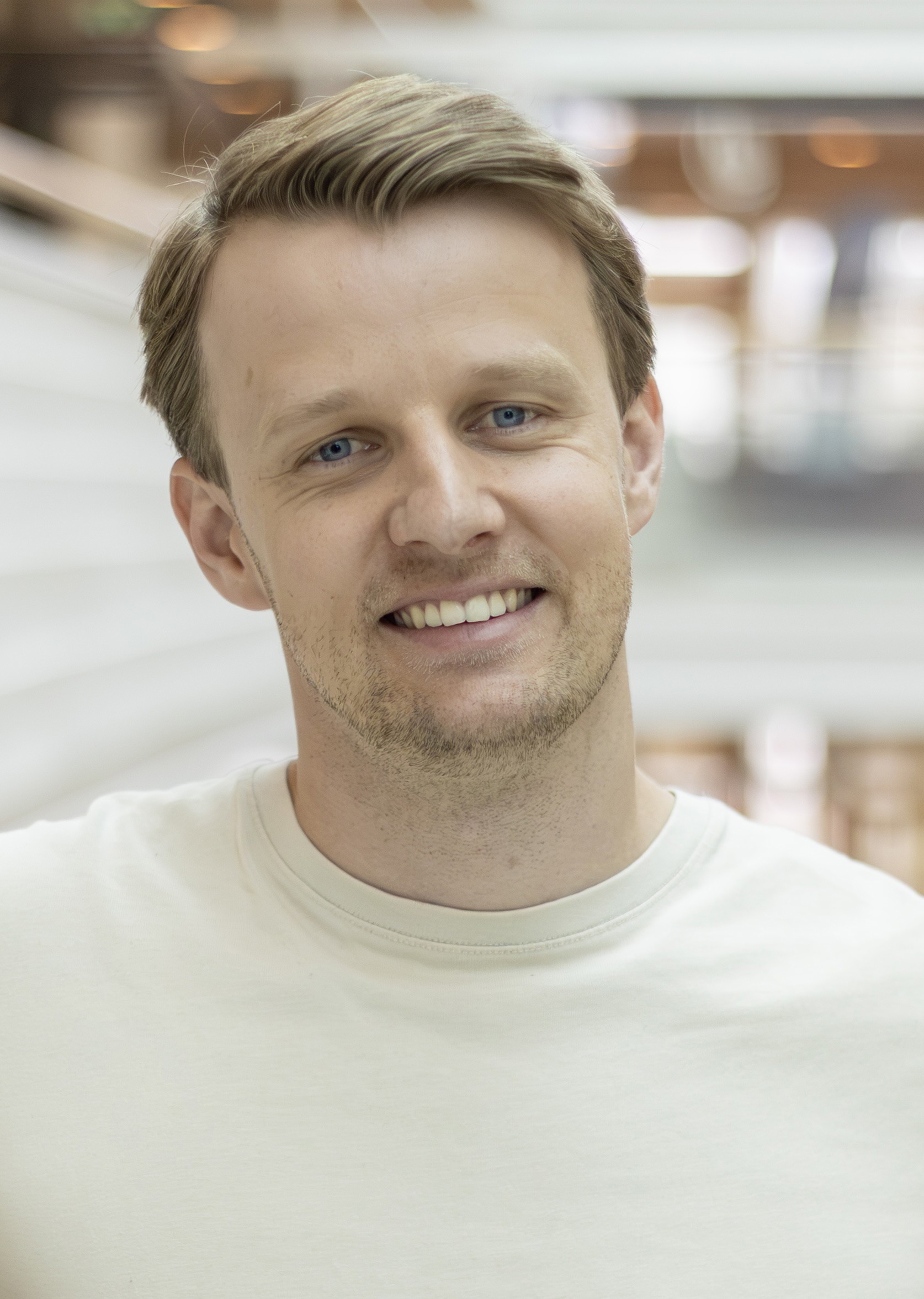 Portrait photo of Peter Michanek