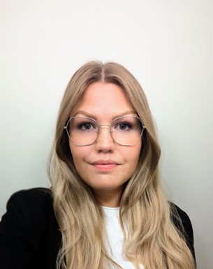 Portrait photo of Sofia Forbord