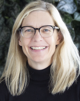 Portrait photo of Katarina Pettersson