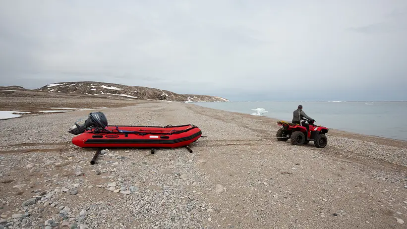 fyrhjuling på en strand
