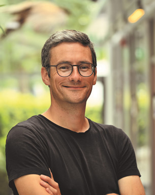Portrait photo of Alexander Menegat