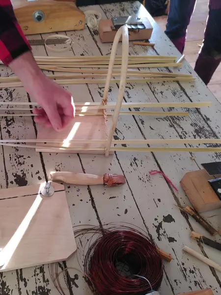 Handicraft with material directly from nature