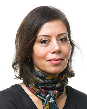 Portrait photo of Parvin Mazandarani