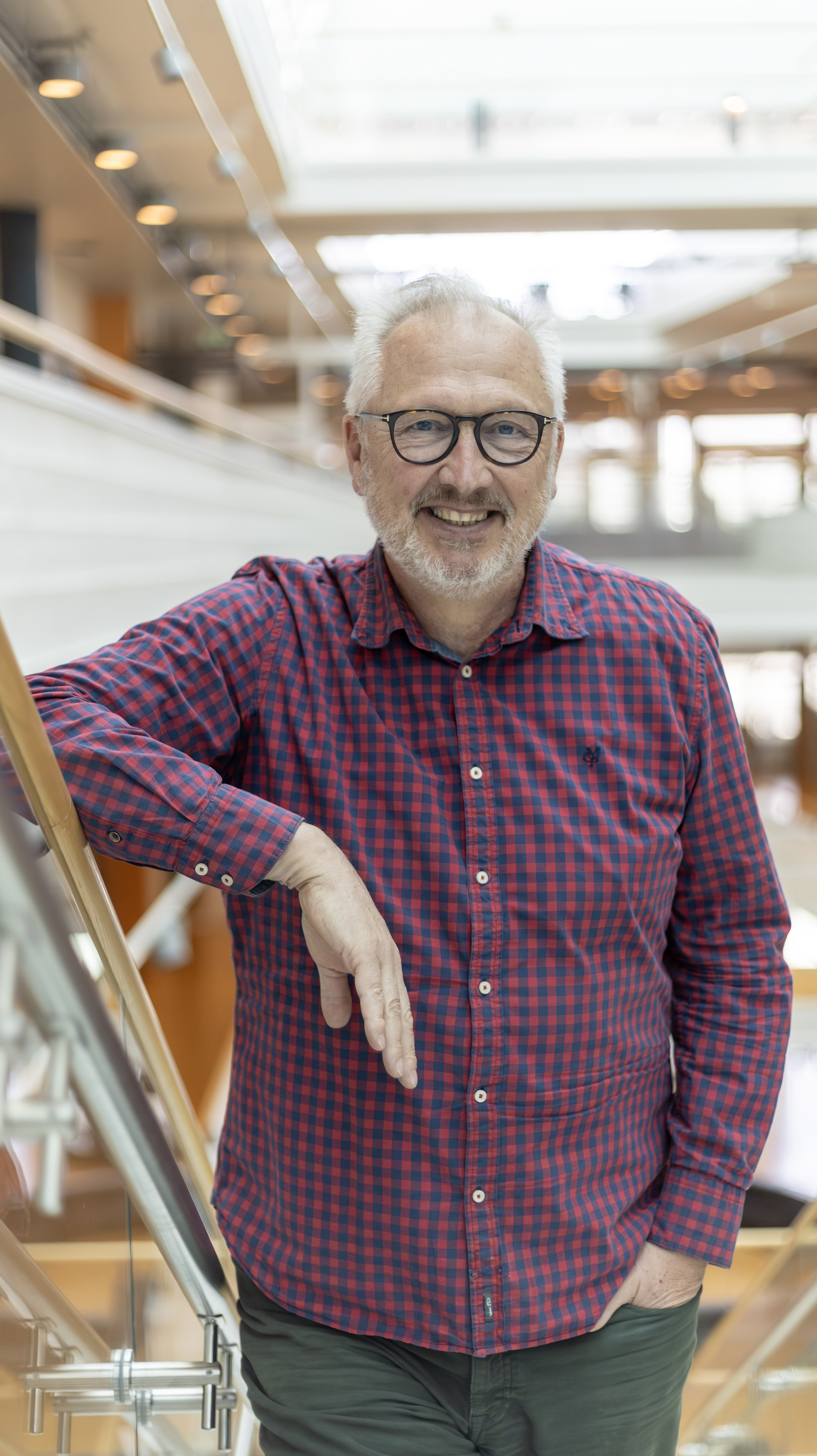 Portrait photo of Johan Höglund