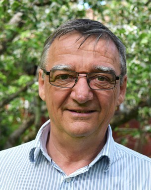 Portrait photo of Michael Jones