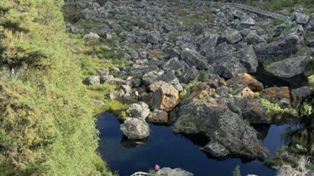 Utsikt som visar den gamla flodfåran som idag är Döda fallet.