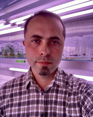 Portrait photo of Yaroslav Ivanovych
