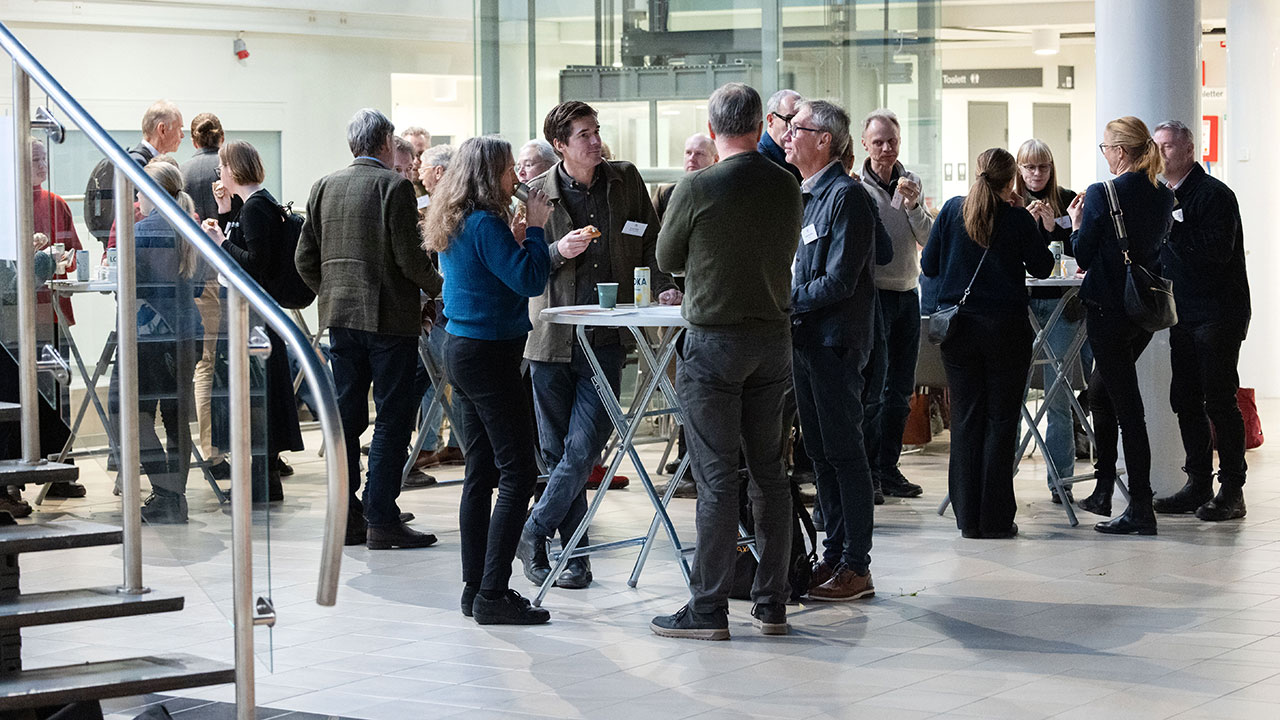 Folksamling  på konferens