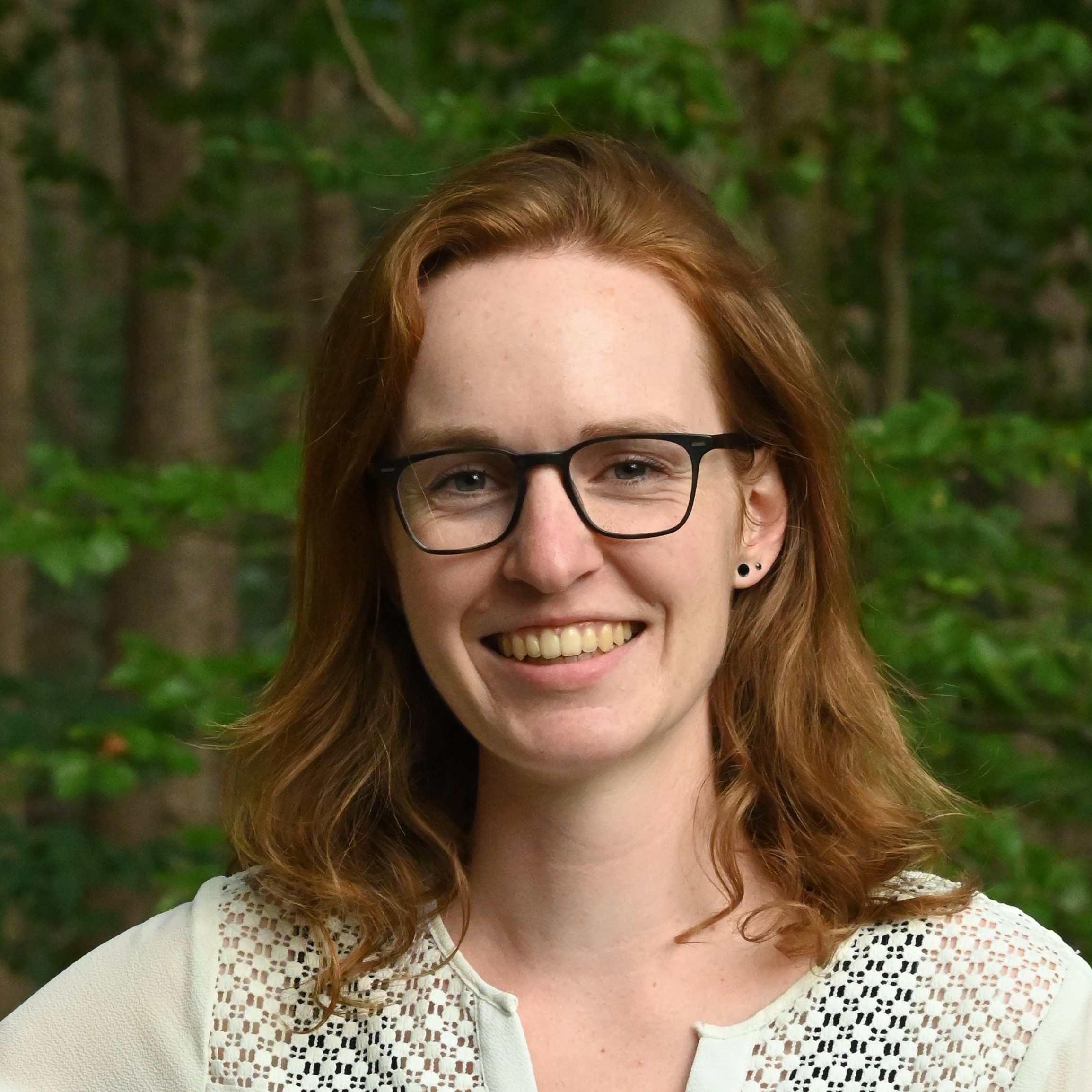 Portrait photo of Sanne de Jong