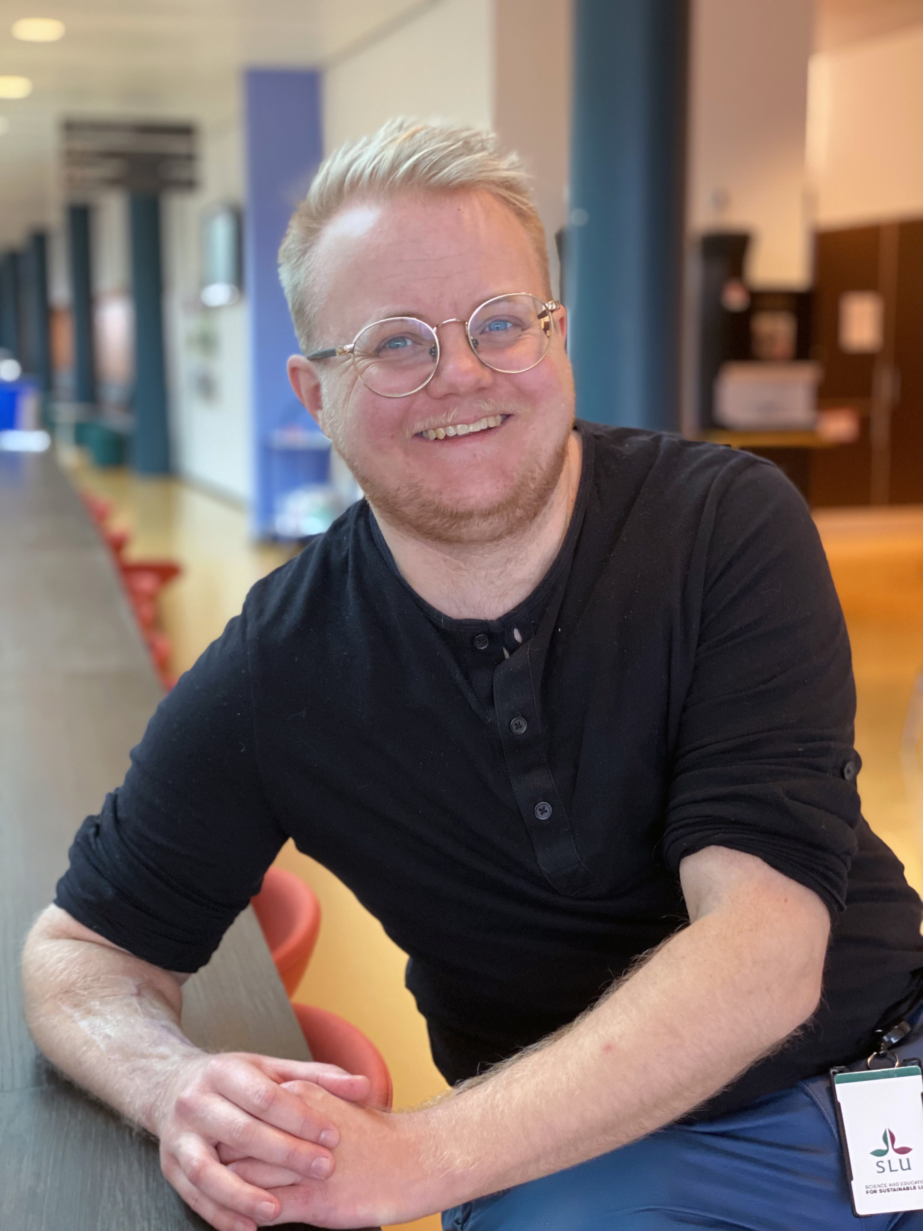 Porträttfoto av Todd Alsing Johansson