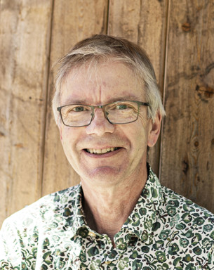 Porträttfoto av Petter Åkerblom
