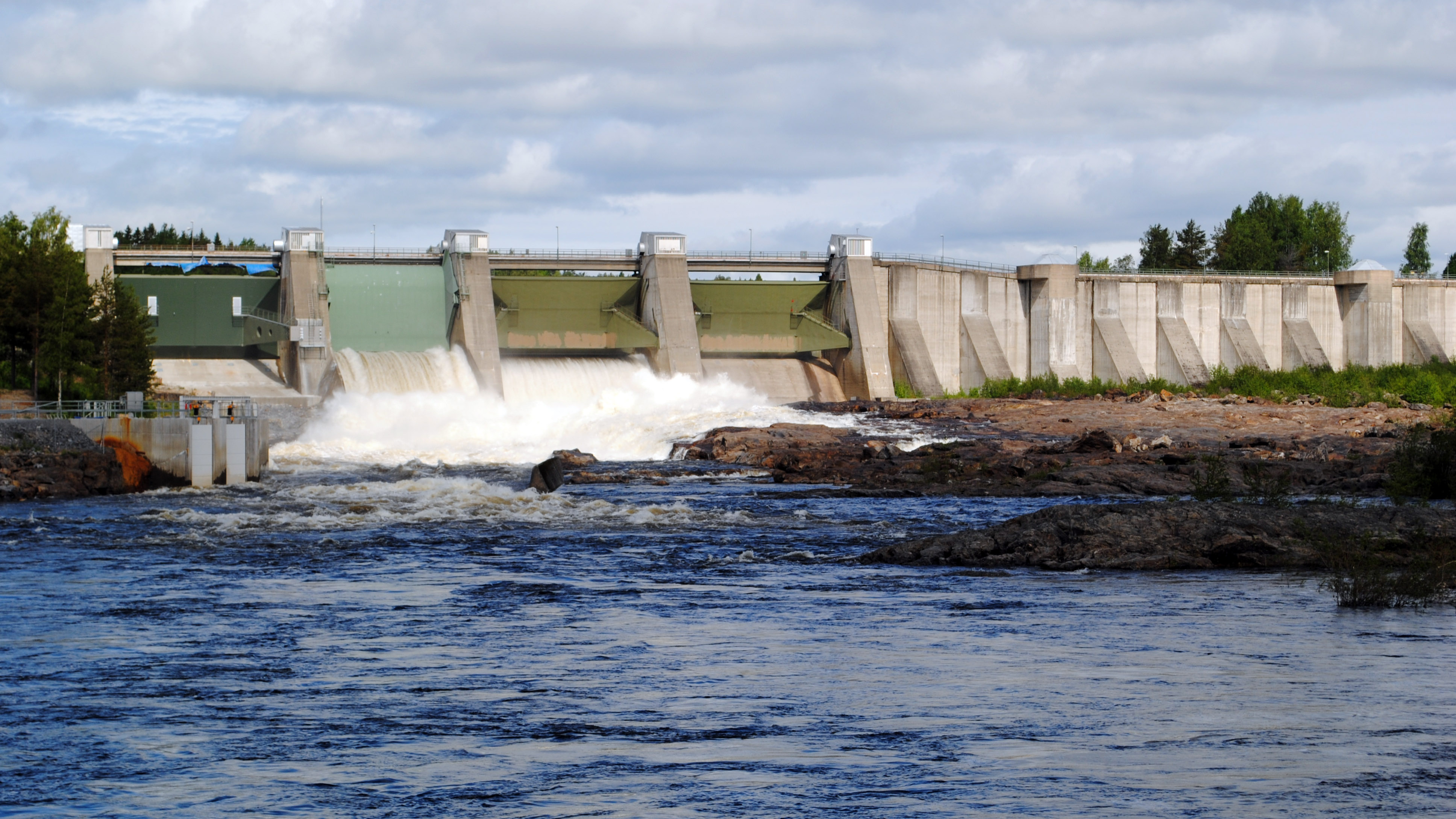 kraftverksdamm