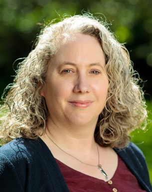 Portrait photo of Laura Grenville-Briggs Didymus