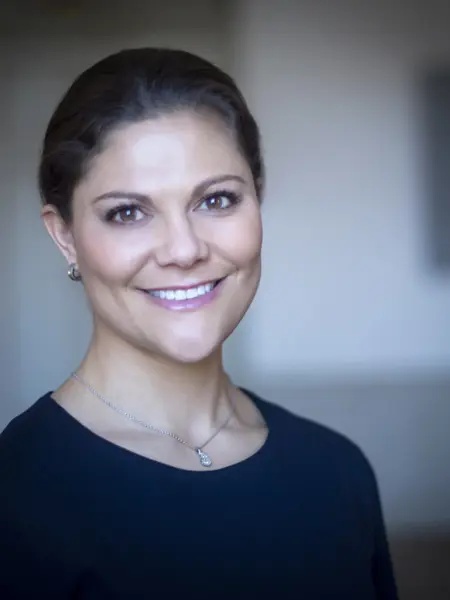 Närbild på kronprinsessan Victoria