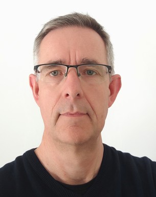 Portrait photo of Johan Karlsson