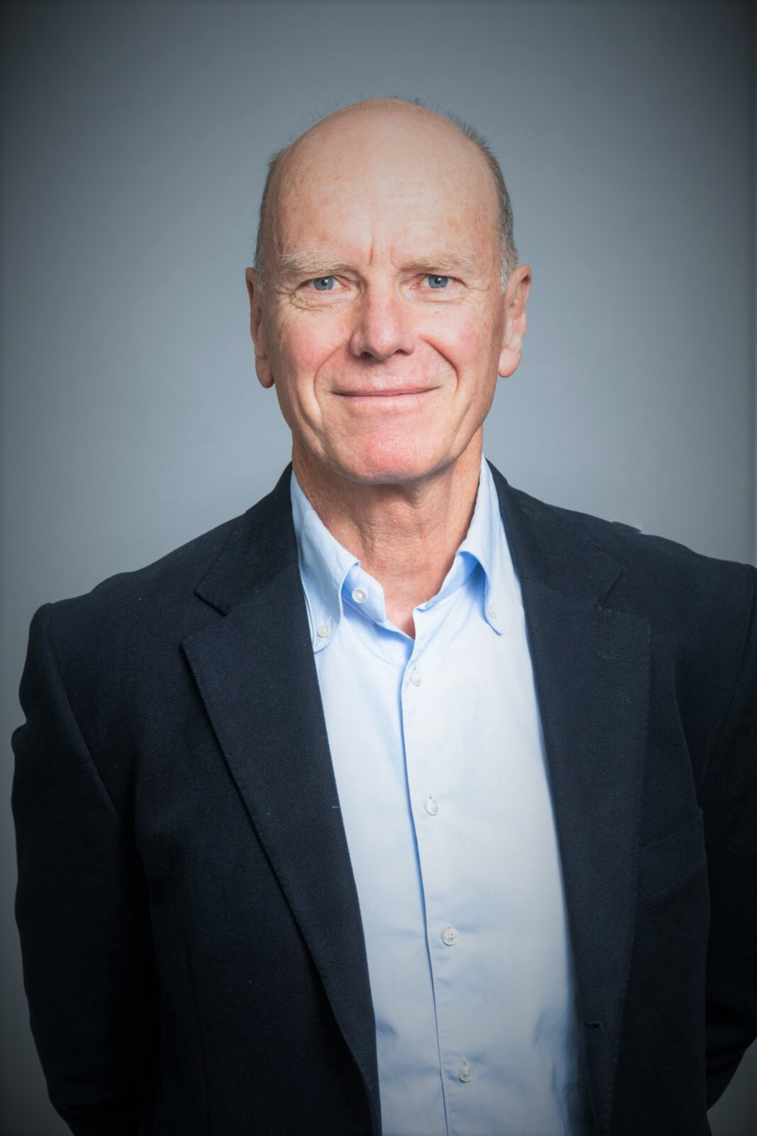 Portrait photo of Lars Gustaf Larsson