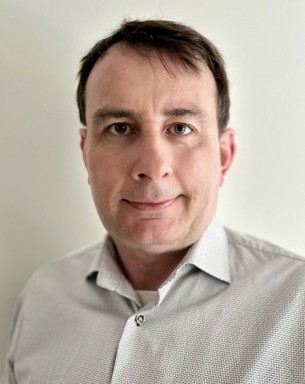 Portrait photo of Robert Glinwood