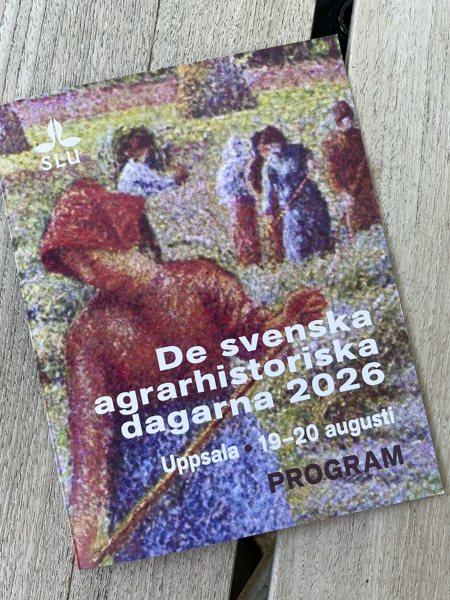 En broschyr med texten "De svenska agrarhistoriska dagarna 2026".