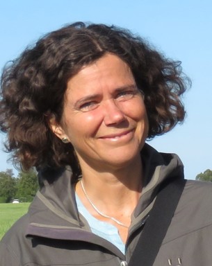 Portrait photo of Helena Aronsson