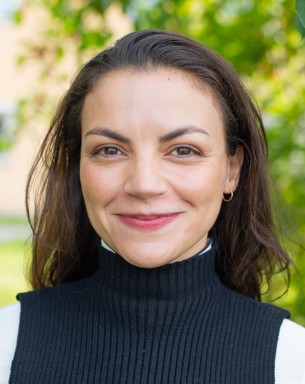 Portrait photo of Mariana Pires Braga