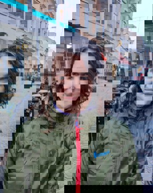 Porträttfoto av Nora Sophie Pohl