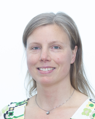 Porträttfoto av Hanna Eriksson