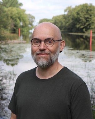 Porträttfoto av James Kurén Weldon